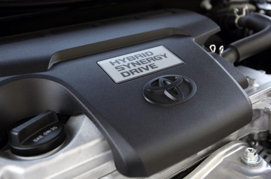  Toyota Camry Hybrid 2012 года  (фото 25 из 71)